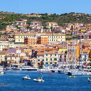 Aparthotel Ahr Leonis La Maddalena
